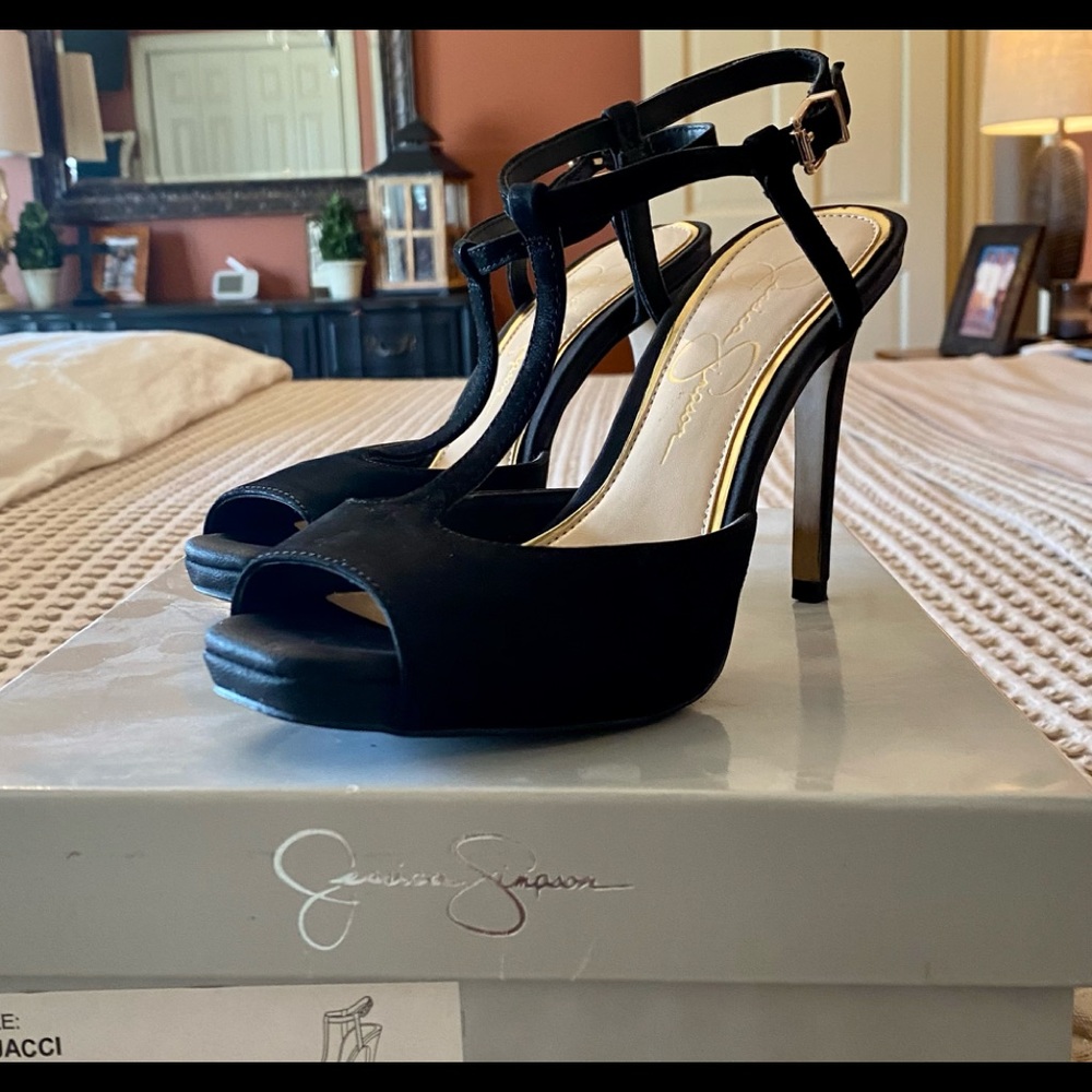 Jessica Simpson heels